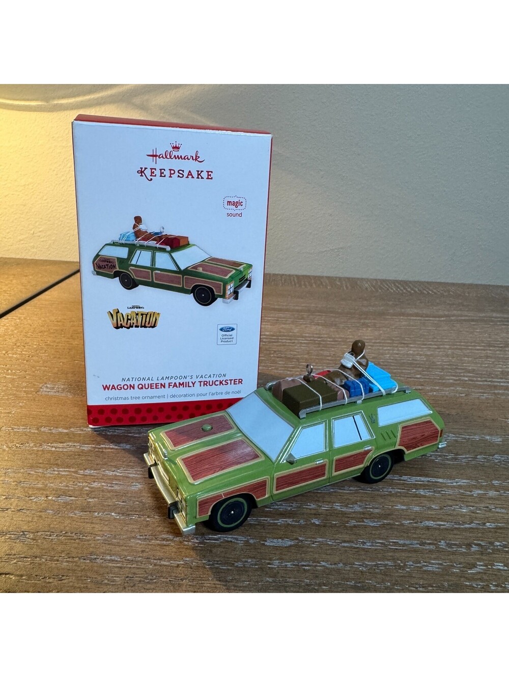 Hallmark Keepsake 2011 The Griswold Family Christmas Tree Magic